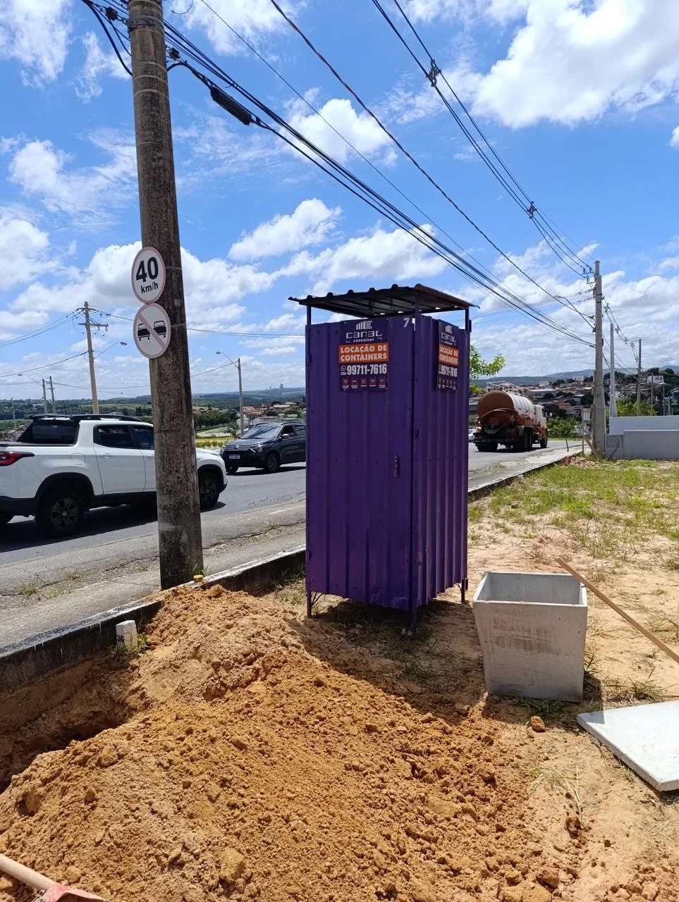 Obra com container